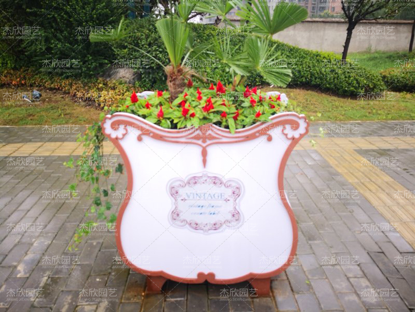 鋁合金花箱、PVC花箱孰好孰壞？